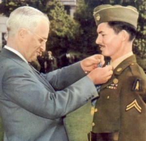 desmond-doss-medal-of-honour-wwii-pacific-okinawa